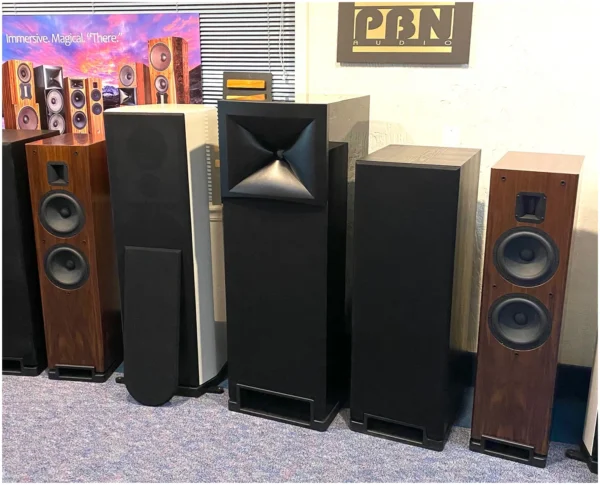 Montana M0!5 speakers with no grill