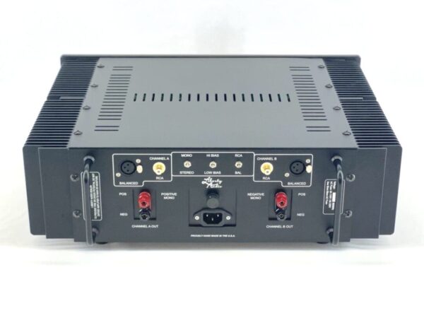 Liberty B2B100 Amplifier rear