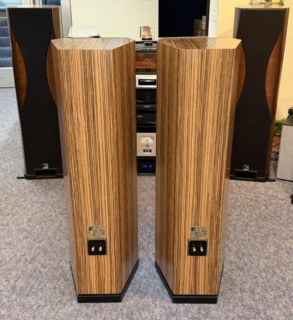 PBN Audio Montana Sammy 2 Loudspeakers in Zebra wood - The Sound