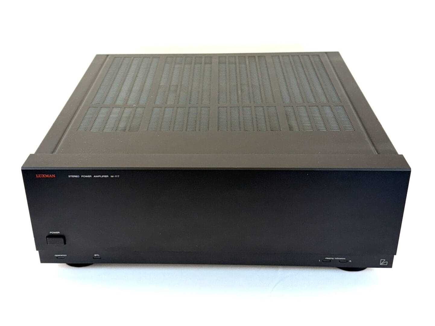 Luxman M-117 Stereo Power Amplifier front.